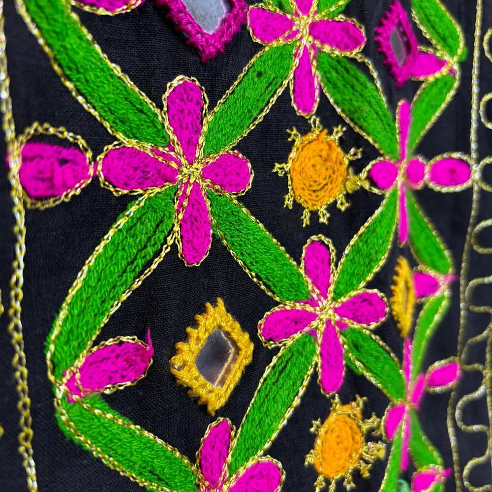 y2k Black Embroidered Mirror Vest Women's 2X Boho Festival Mirrorwork Tassel Tie - Picture 5 of 9